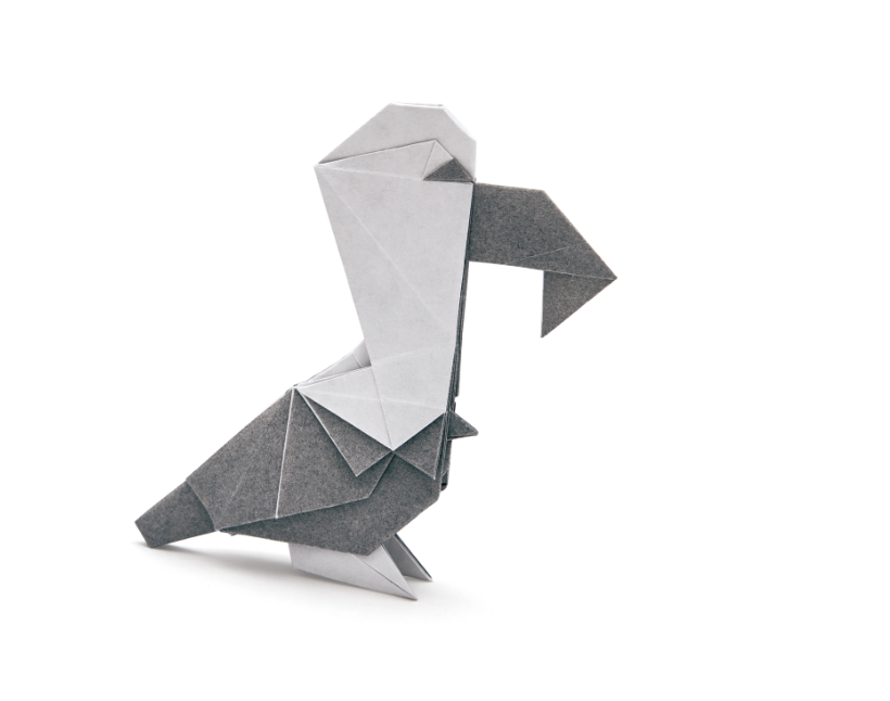 Origami Vulture designed by Syn / Jiahui Li, folded by Syn / Jiahui Li, using Duo Extra Large paper (#02 Grey)