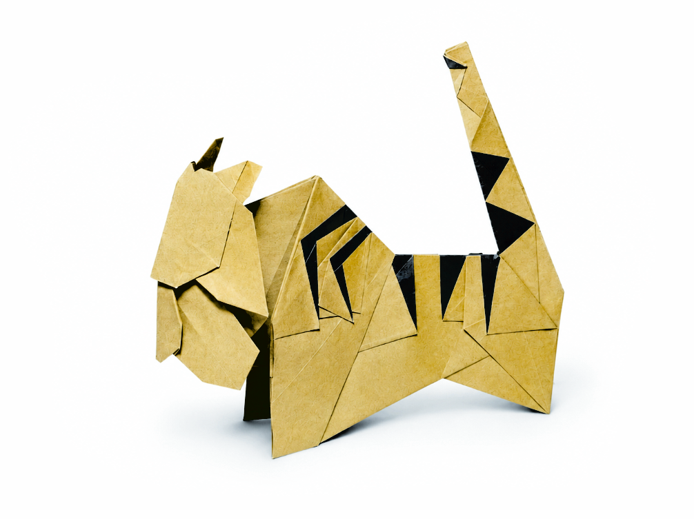 Origami Tiger designed by Li Qingquan / 李清泉, folded by Li Qingquan / 李清泉, using Duo Extra Large paper