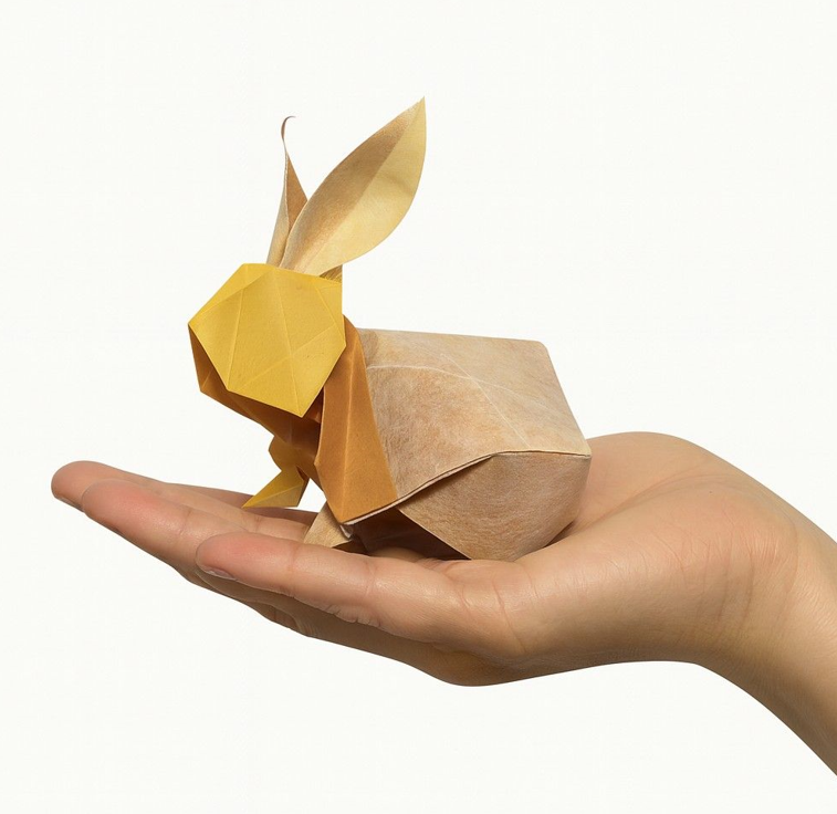 Origami Rabbit designed by Syn / Jiahui Li, folded by TERRY Nicolas, using Luminous Thai paper (#05 WHITE / YELLOW ORANGE)