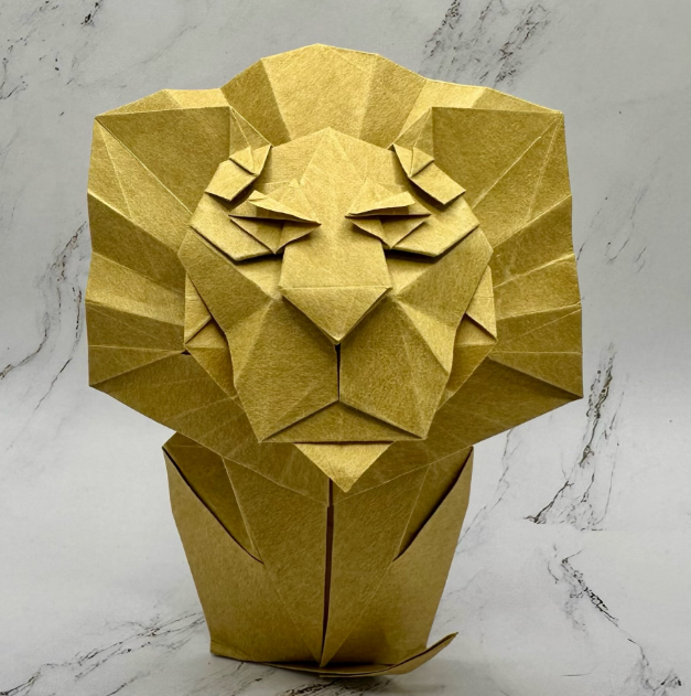 Origami Lion designed by Nguyễn Hùng Cường, folded by Reinehr Anita, using Satogami paper (Tan)