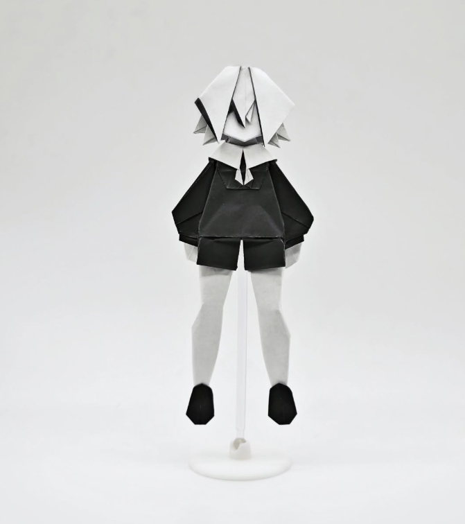 Origami Land of the Lustrous — Phosphophyllite (Phos) designed by Yanhui Lai, folded by Yanhui Lai, using Duo Extra Large paper (#01 Black)
