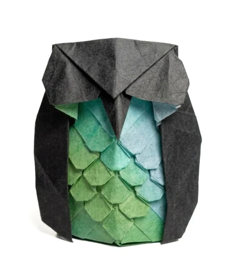 Origami Owl designed by Tsuda Yoshio, using Shadow Thai paper (#10 BLACK / GREEN BLUE)