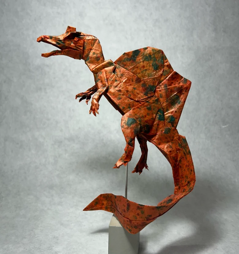 Origami Spinosaurus Aegyptiacus designed by Astroña Yery J., folded by origami_geofflin