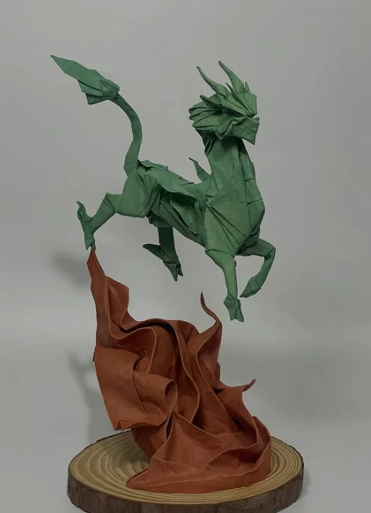 Origami Kirin designed by Tu Kaiming, folded by Phan Lạc Vanh, using Unryu Dó paper