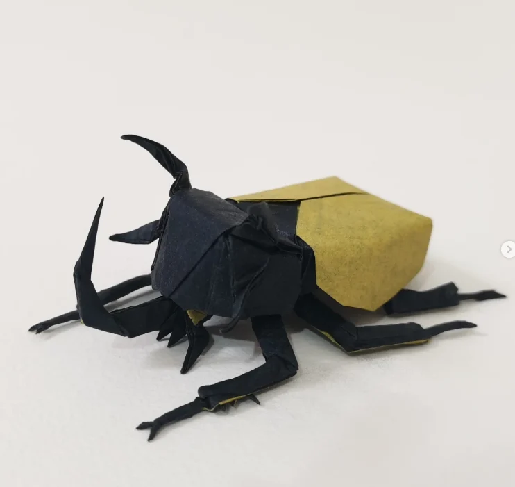 Origami Stag Beetle designed by Busi / 不思, folded by Busi / 不思