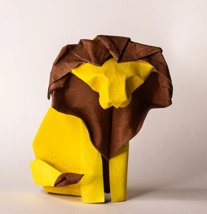 Origami Lion designed by DECLERCQ Steve, folded by DECLERCQ Steve, using ARCHES paper