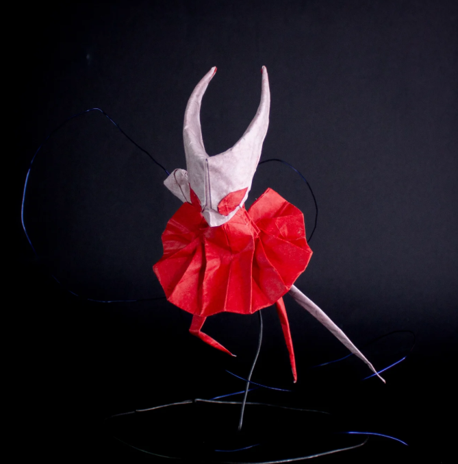 Origami Hornet v2 designed by DECLERCQ Steve, folded by DECLERCQ Steve, using Double Tissue paper