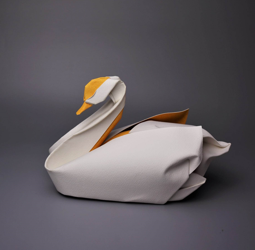 Origami Swan designed by Hoàng Tiến Quyết, folded by Hoàng Tiến Quyết, using ARCHES paper