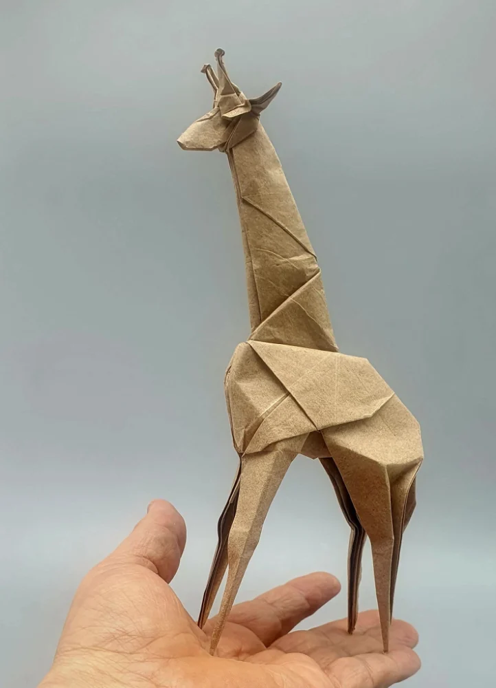 Origami Girafe designed by Red Paper - Wonseon Seo, folded by Red Paper - Wonseon Seo, using Youjeji paper (Brown)