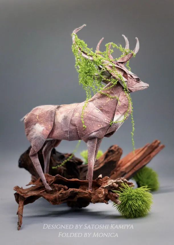 Origami Deer designed by Kamiya Satoshi, folded by Monica Xing Gao, using Luminous Thai paper (#17 WHITE / BROWN WHITE)