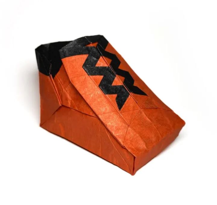 Origami Shoe designed by Bodo Haag, folded by origami_follia, using Sandwich paper