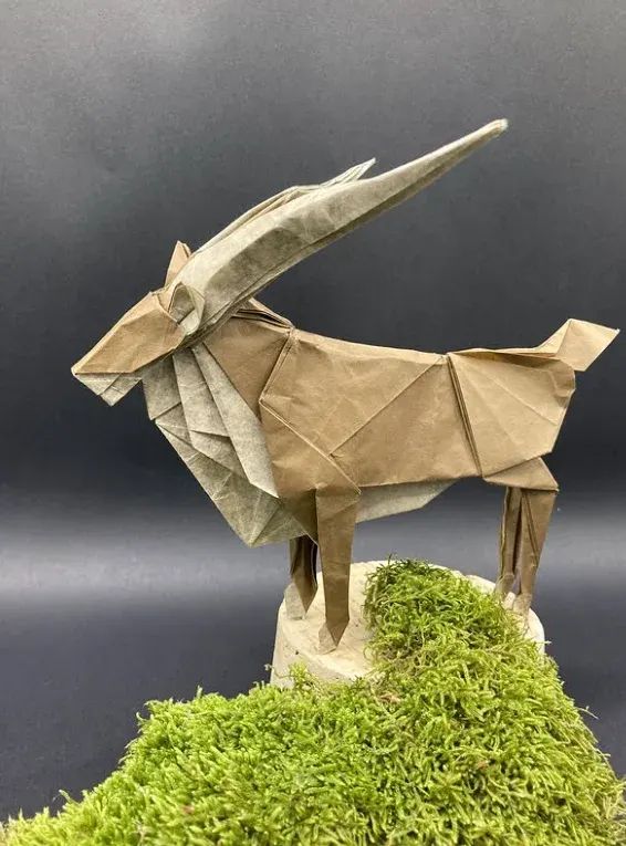 Origami Antelope designed by Katsuta Kyohei, folded by Petra Hocke, using Nature Fold paper (Craft T)