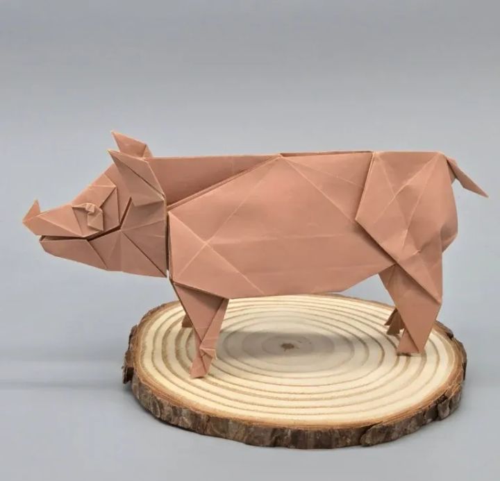 Origami Pig designed by Tu Kaiming, folded by calerodriguezchristian, using Damul paper (Pink)