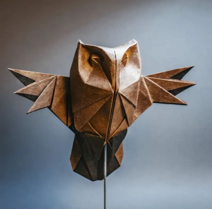 Origami Barn Owl 2.0 designed by Riccardo Foschi, folded by marvinbuete, using Shadow Thai paper (#22 BLACK / BROWN)