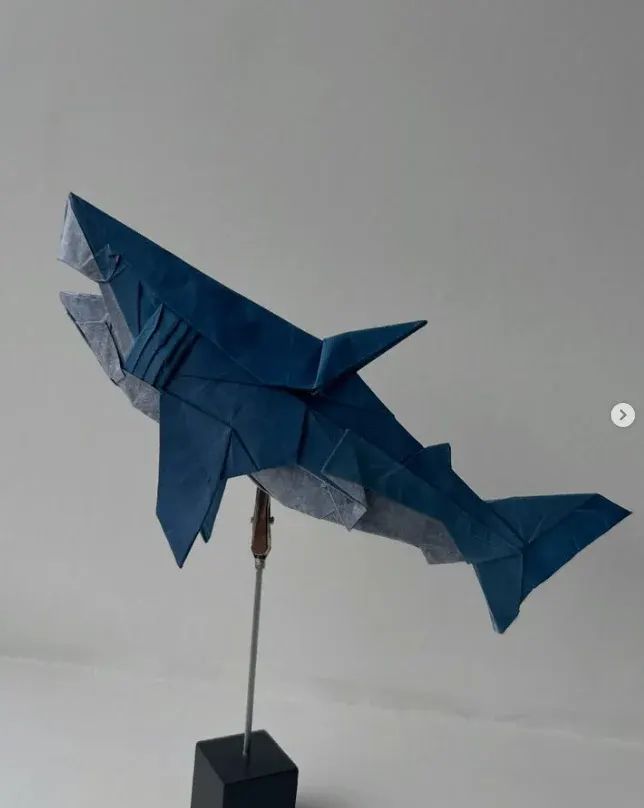 Origami Shark designed by Tu Kaiming, folded by paper_art_by_nick, using Luminous Thai paper (#04 WHITE / BLUE JEAN)